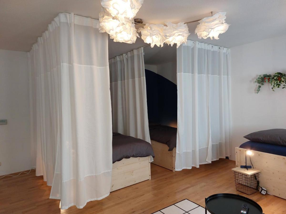 Ferienwohnung Viel Platz Fuer Gruppen Inkl. Waschmaschine, Hochstuhl Und Playstation Mitten In Der Altstadt Amberg Exterior foto