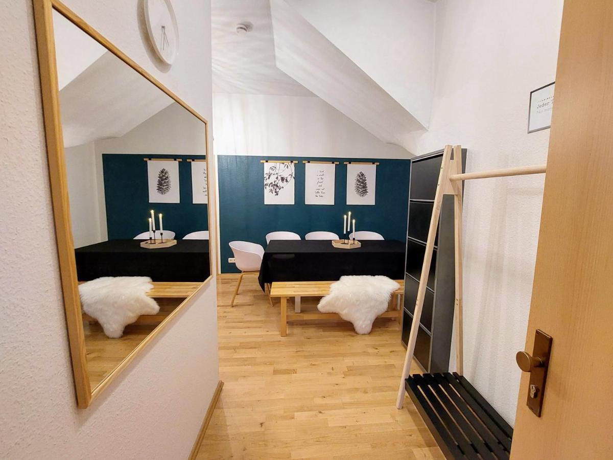 Ferienwohnung Viel Platz Fuer Gruppen Inkl. Waschmaschine, Hochstuhl Und Playstation Mitten In Der Altstadt Amberg Exterior foto